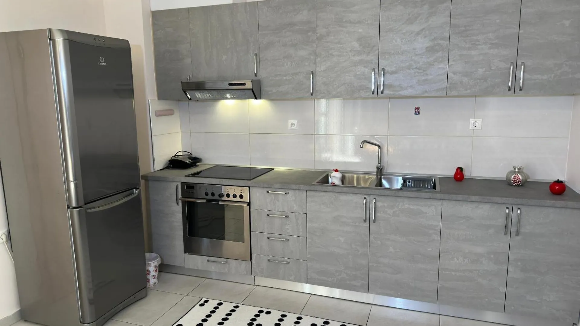 Marinela Apartment 2 ティラナ アルバニア