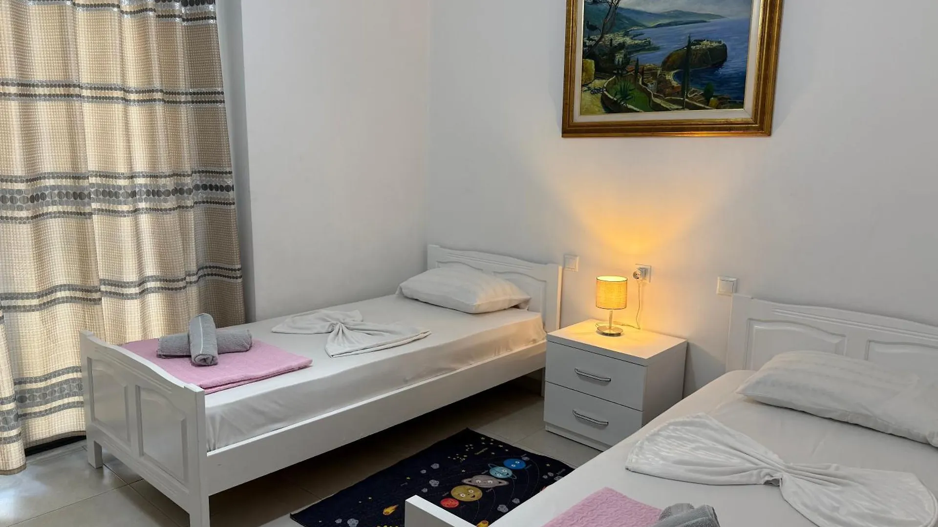 Marinela Apartment 2 ティラナ